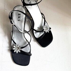 Vintage B.W S. Black Strappy Rhinestone Flower Evening Heels 6.5